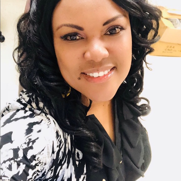 Hi Poshers!!!!💕❤️💕❤️💕❤️💕❤️🎉🎉🎉 - Picture 6 of 8